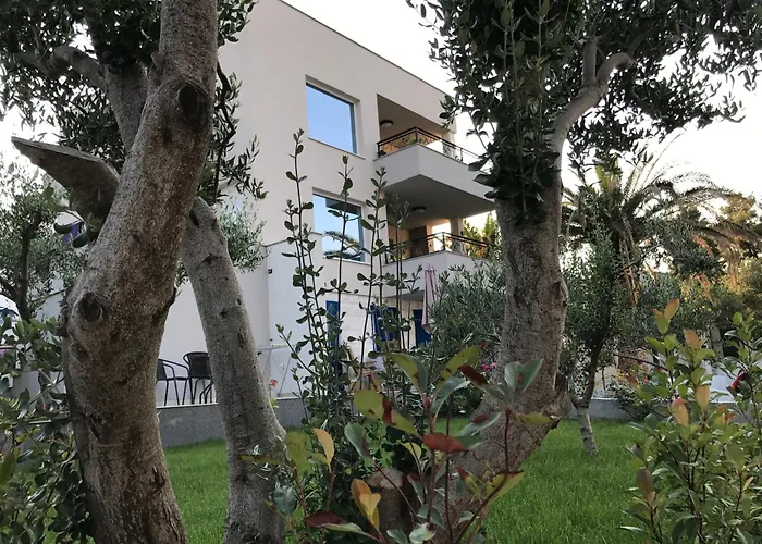 Villa La Bomboniera
